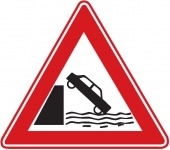 (T-6) Deniz Veya Nehir Kıyısında Biten Yol